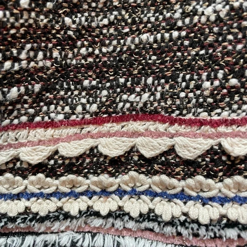 Zara Women's Yarn Embroidered Mini Skirt Size L - Picture 5 of 6